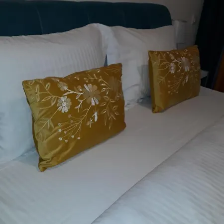 Estetic Apartament Апартаменти Брашов