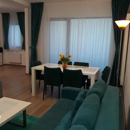 Estetic Apartament Апартаменти *