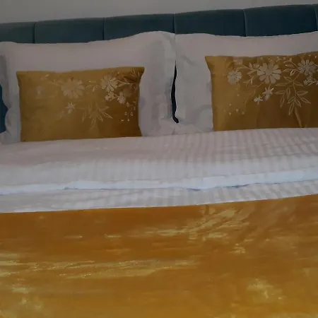 Estetic Apartament Апартаменти *
