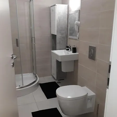 Estetic Apartament Брашов